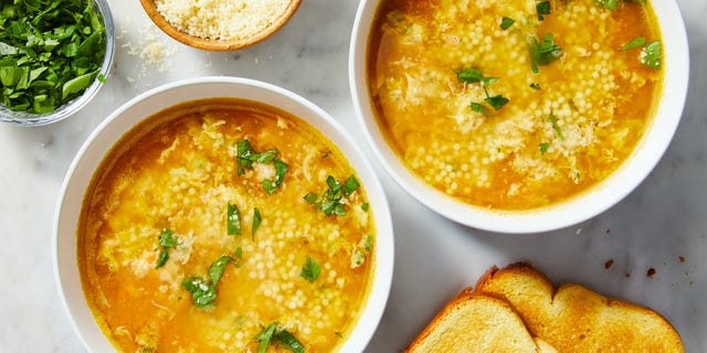 chicken broth soup with pastina