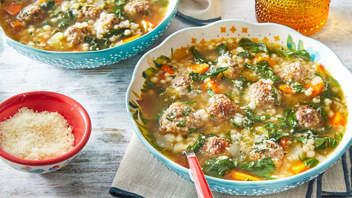 https://hips.hearstapps.com/hmg-prod/images/italian-wedding-soup-001-preview-1662606323.jpg?crop=0.8888888888888888xw:1xh;center,top&resize=1200:*