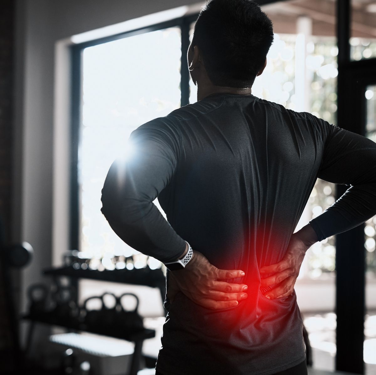 Dolor de espalda y gimnasio: qué hacer y qué evitar