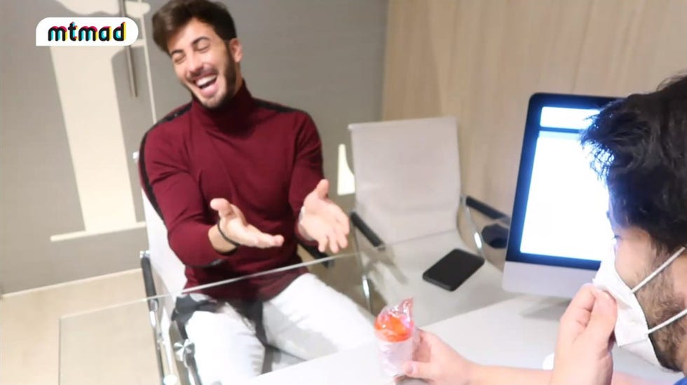 iván gonzález se somete a un examen de su semen para saber si es fértil y puede tener hijos