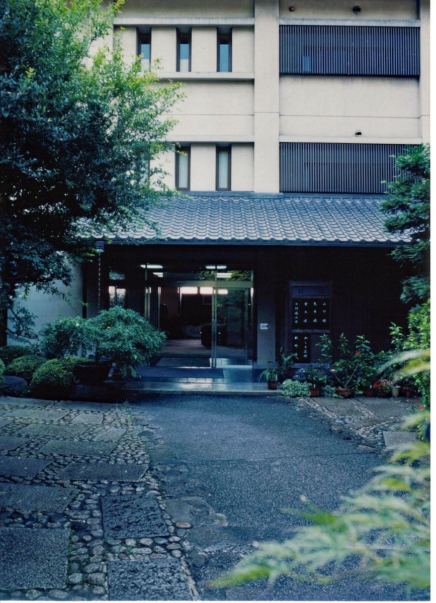 建築で選ぶ、レトロな温泉宿 【保存版】｜ELLE DECOR［エル・デコ］