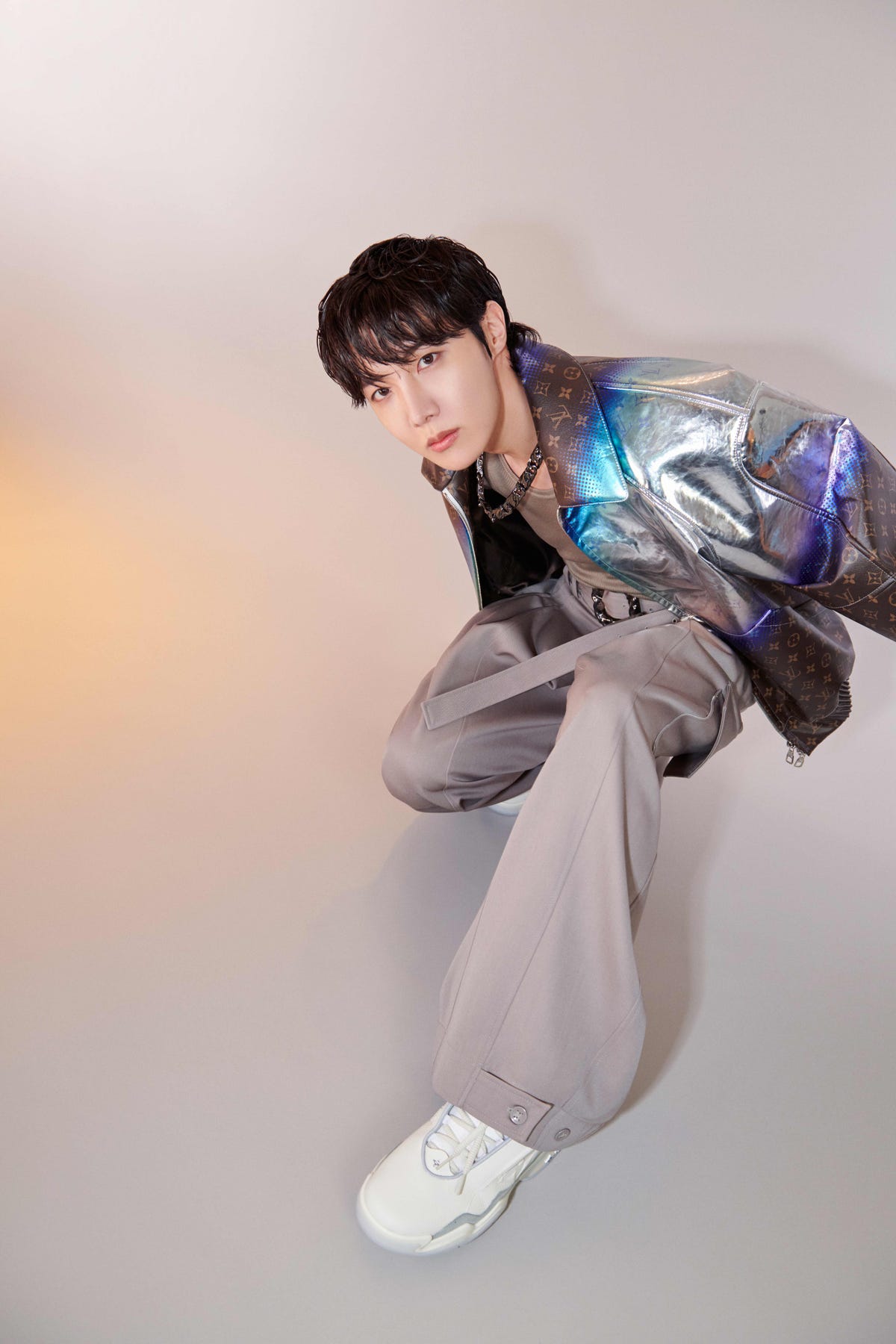 J-Hope de BTS es nuevo embajador de Louis Vuitton