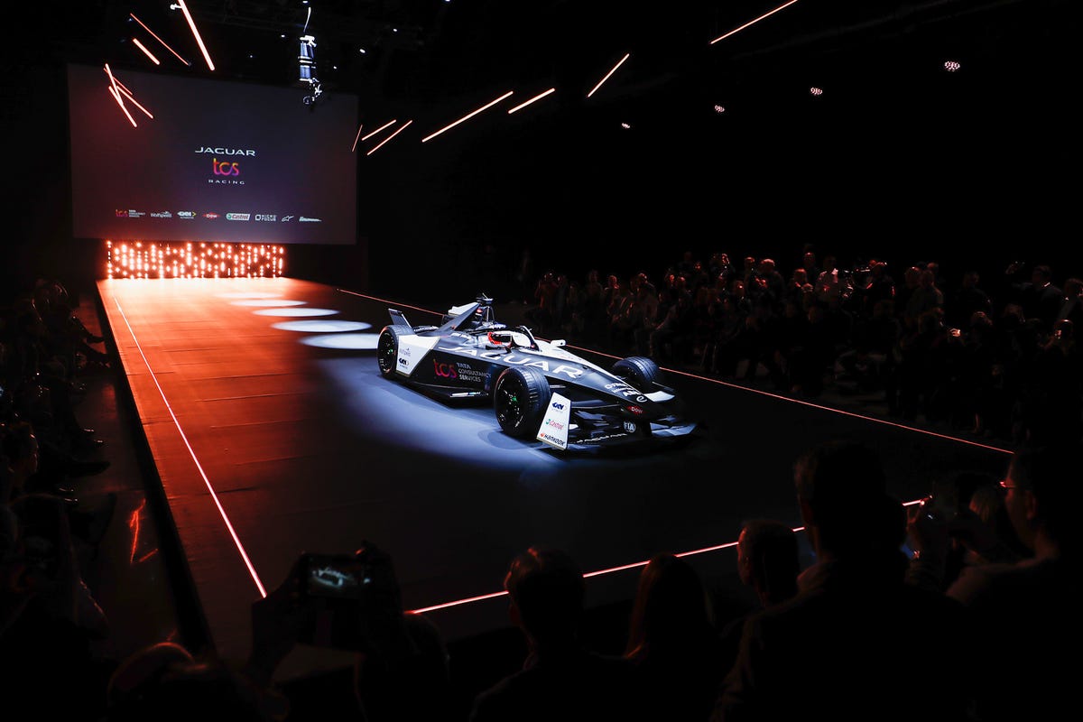 Nissan to supply Formula E Gen3 powertrains to McLaren Racing