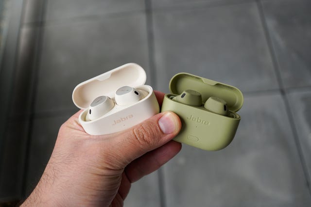 jabra elite 10 gen 2 vs elite 8 active gen 2