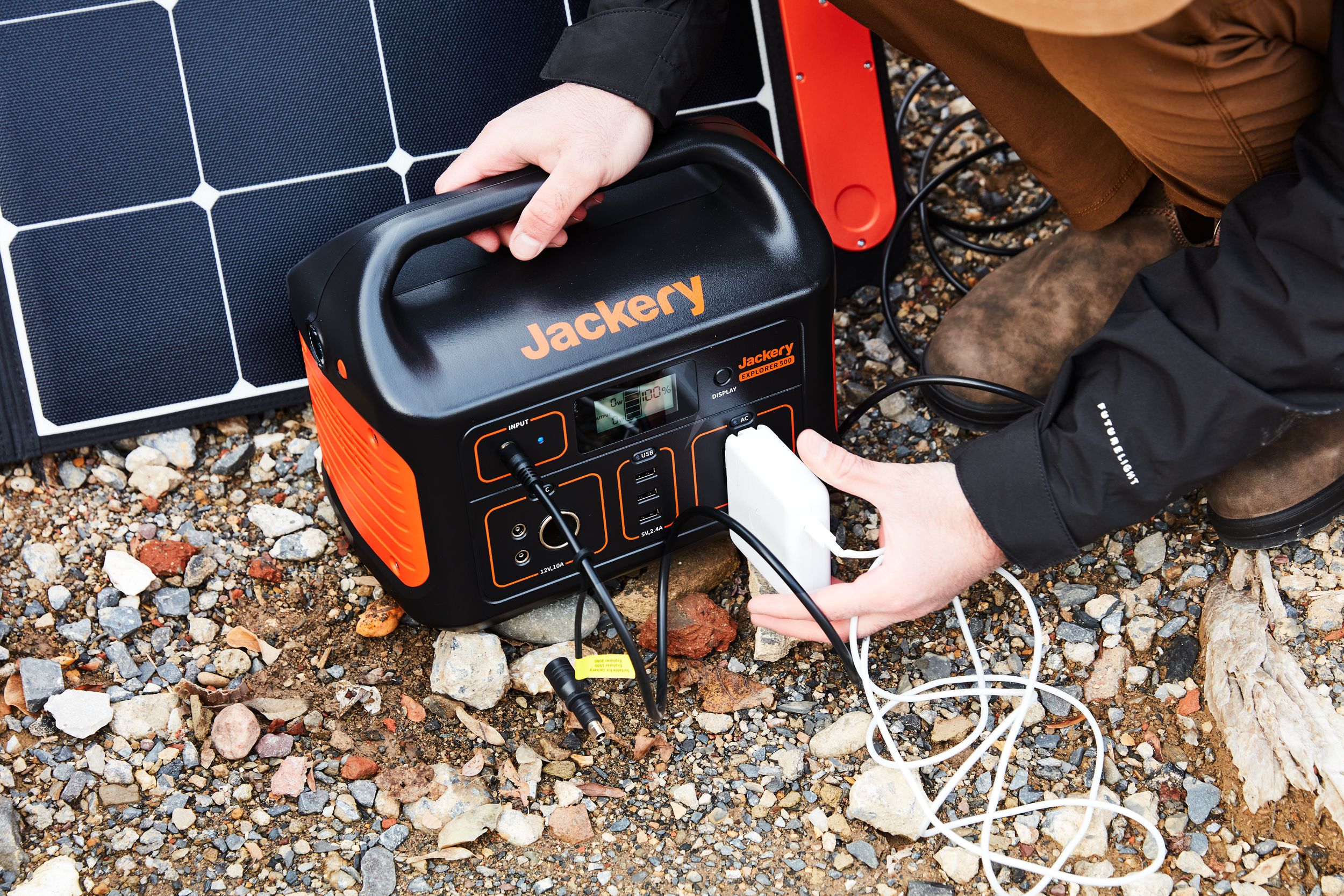 Battery-Powered Jobsite Power Supply