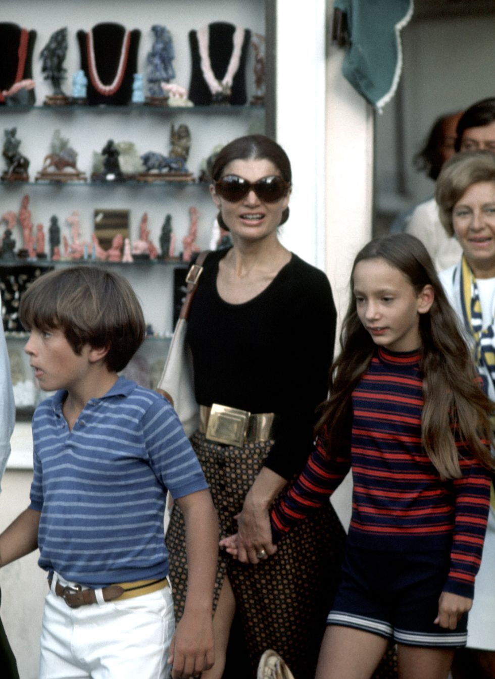 jackie kennedy and family shopping in capri