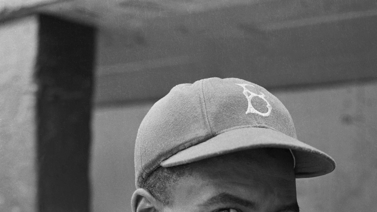 preview for Jackie Robinson - Mini Biography