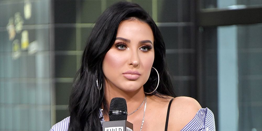 Jaclyn Hill Opens Up About 'Self-Medicating' With Alcohol & Prescription  Drugs After Failed Lipstick Launch - Perez Hilton