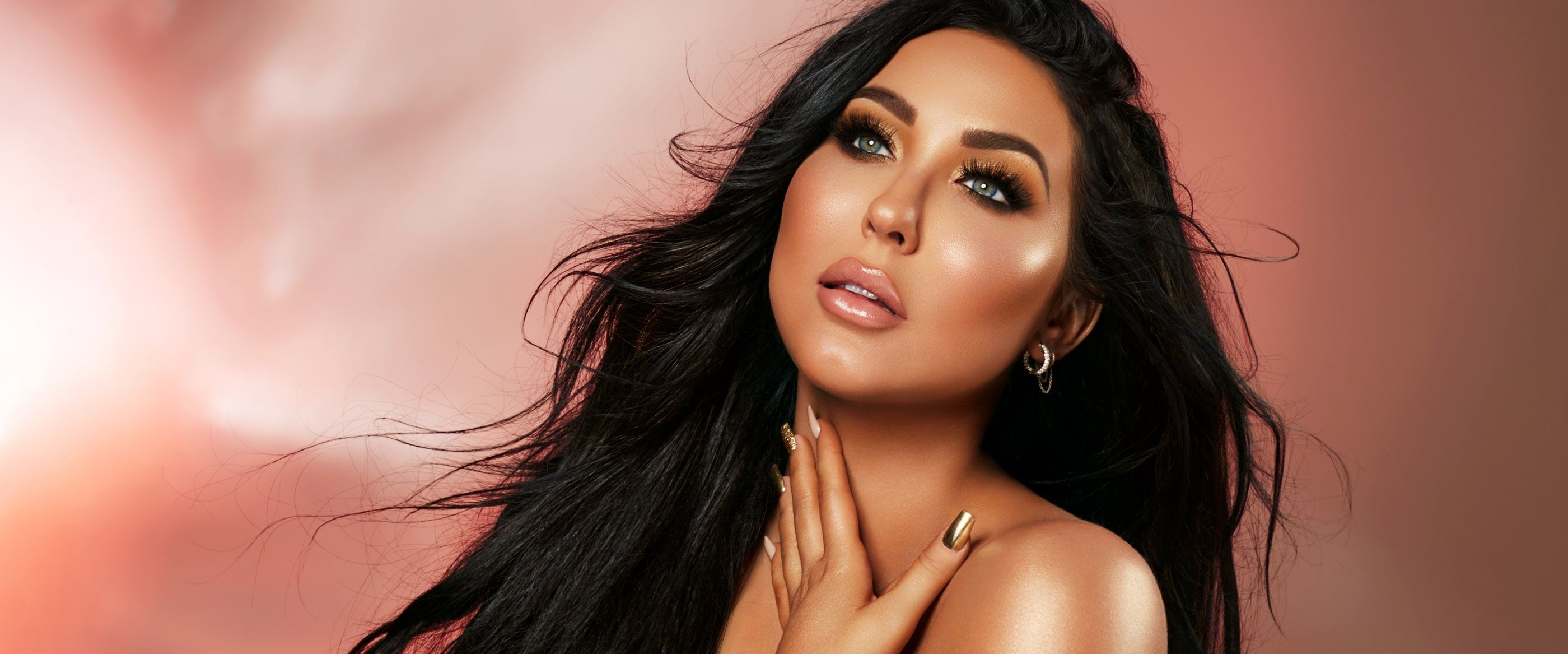 Beauty Influencer Jaclyn Hill's Makeup Controversies