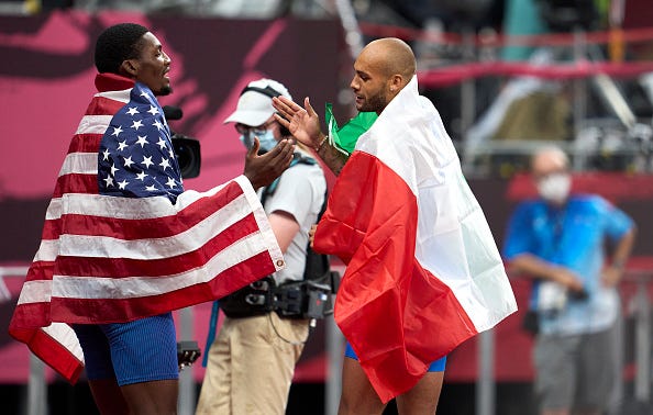 tokyo, japan august 01 lamont marcell jacobs of team italy and fred kerley of team united states shake hands after completing the mens 100m final on day nine of the tokyo 2020 olympic games at olympic stadium on day nine of the tokyo 2020 olympic games at olympic stadium on august 01, 2021 in tokyo, japan photo by diego soutoquality sport imagesgetty images