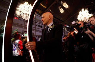 F1 Las Vegas Grand Prix Notes: Jacques Villeneuve Gets Married, and More