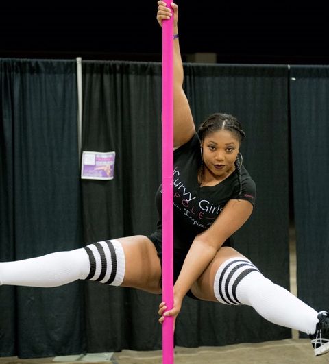 Jada Hudson plus-sized pole dancer