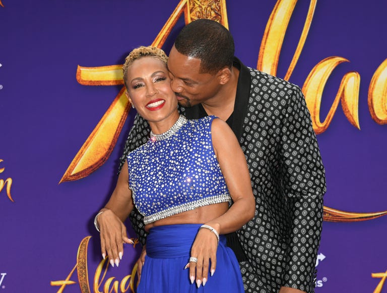 Will Smith and Jada Pinkett Smith Cuddle on the 2022 Oscars Red Carpet