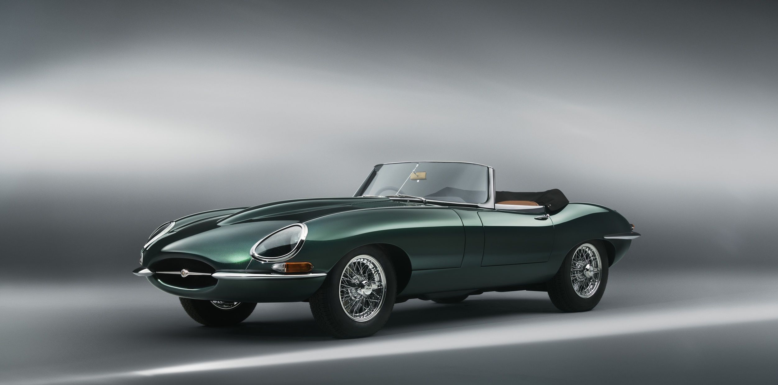 jaguar-classic-e-type-01-671a82695236f.jpg