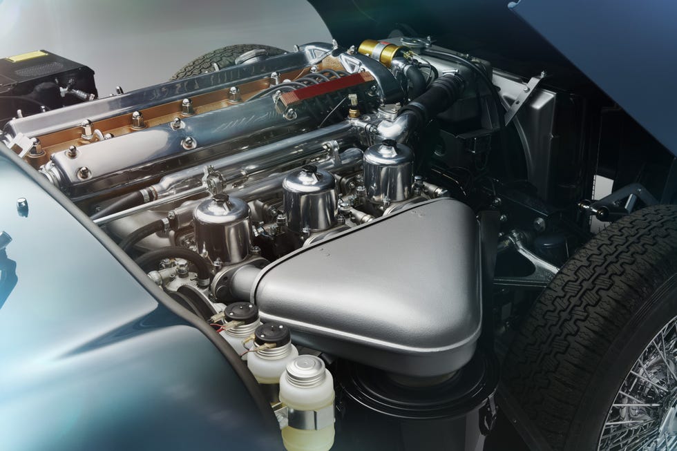 jaguar-classic-e-type-03-671a8269ae9be.jpg