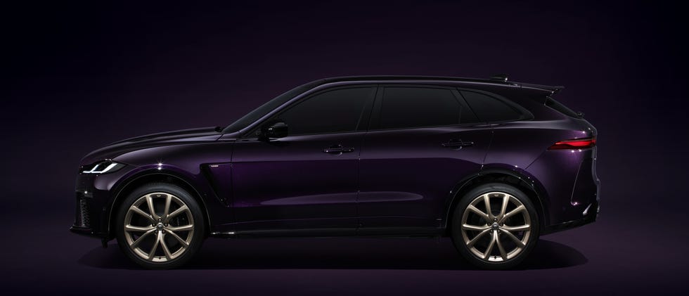 Jaguar F-Pace SVR Edition 1988 jaguar fpace svr edition 1988
