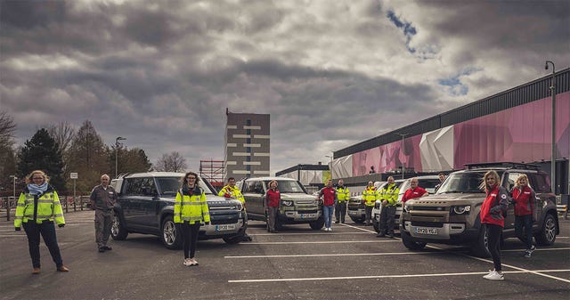 Flota de vehículos de Land Rover donados