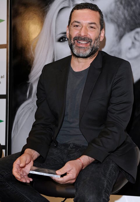 jaime anglada durante la presentacion de uno de sus discos