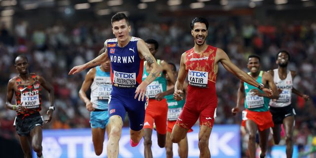 Athing Mu recovers from late stumble to qualify for 800 meter