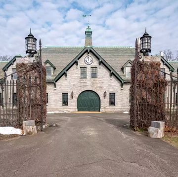 gilded age mansion private island