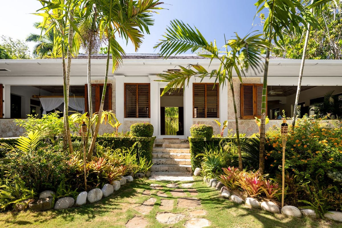 Bond author Ian Fleming's tropical home where No Time To Die was