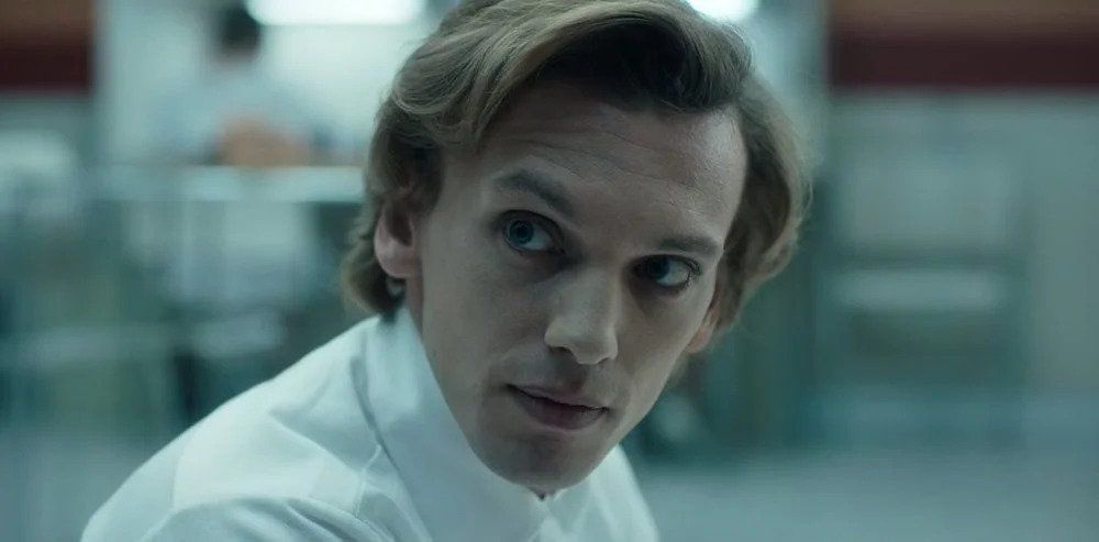 Who Plays 001 In Stranger Things? Actor Jamie Campell Bower photo