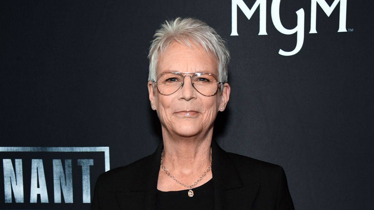 Jamie Lee Curtis Opens Up About Career, 'The Bear' Season 2