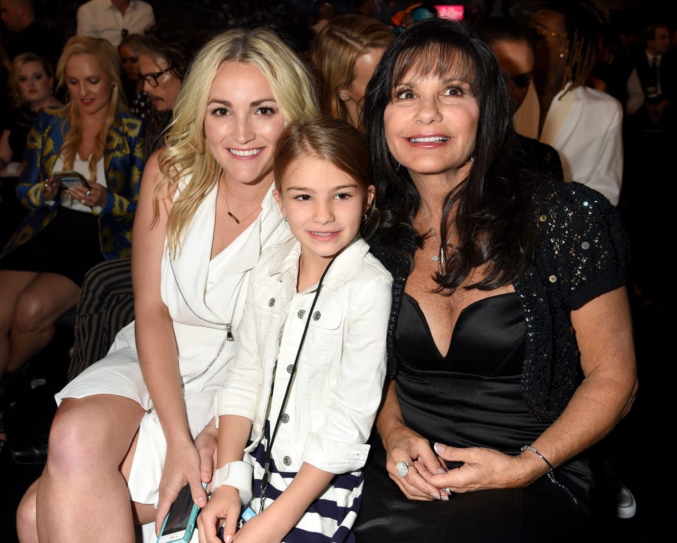 Jamie Lynn Spears Daughter Maddie Awake And Talking Following Atv