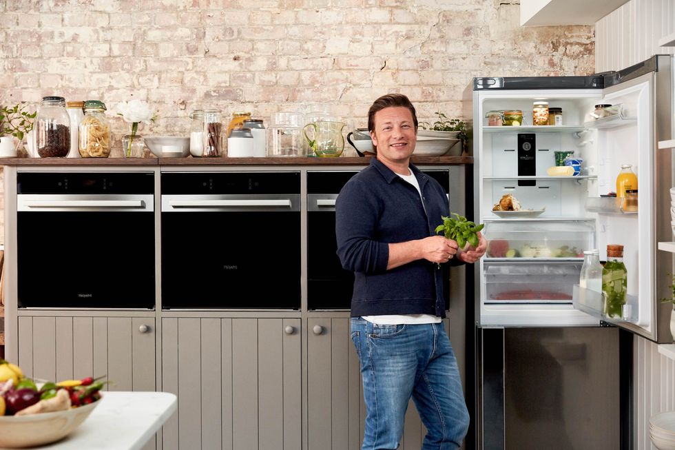 Jamie Oliver - Food Waste - food fridge - Hotpoint