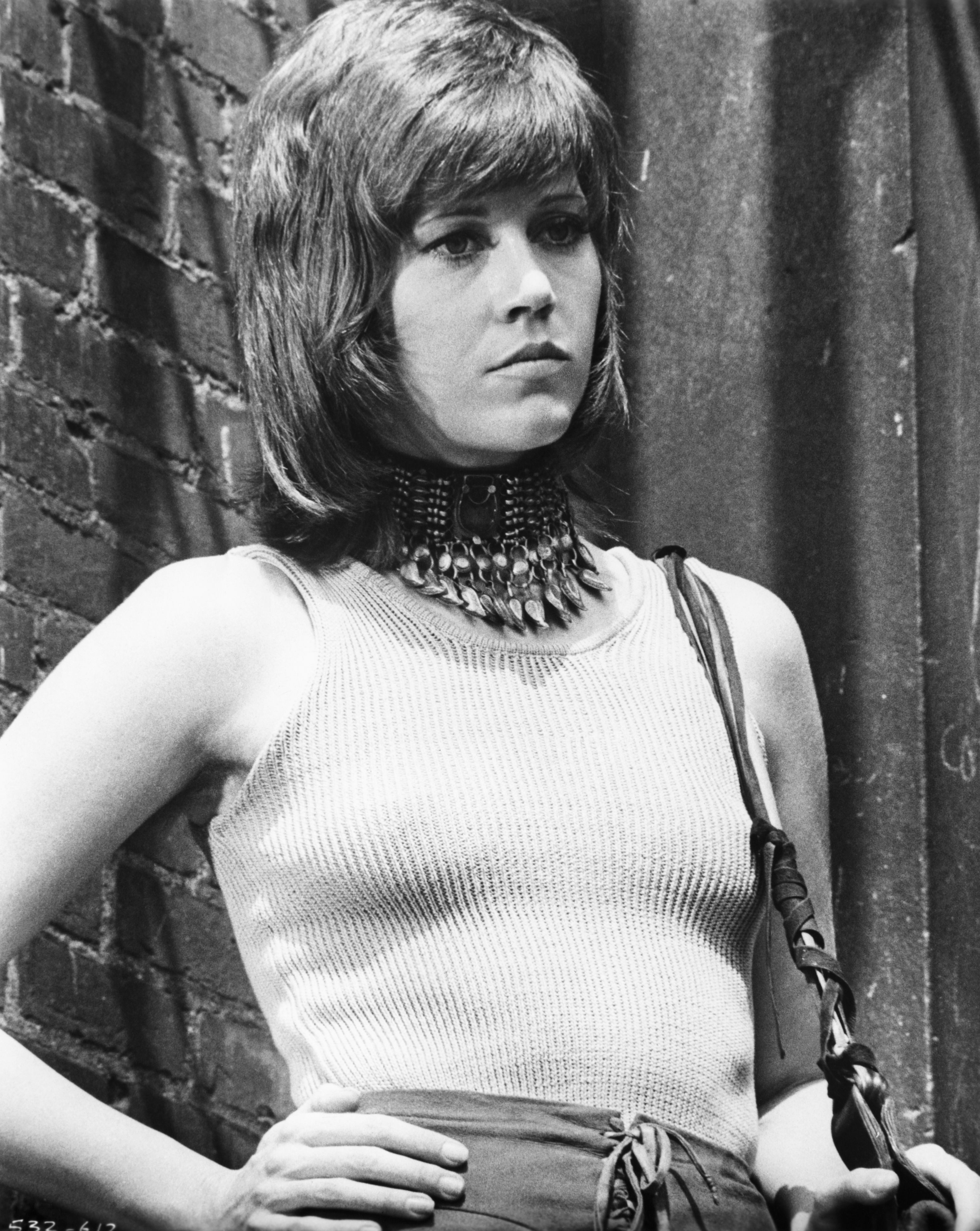 Jamie Lee Curtis Rocks Daring Jane Fonda 'Klute' Haircut on Instagram