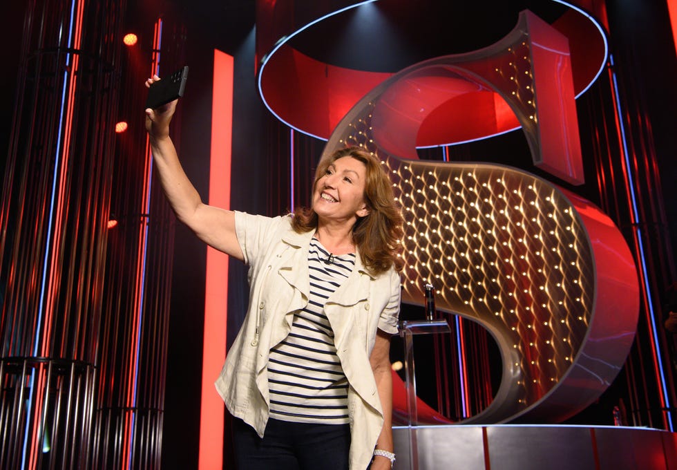 jane mcdonald smiling