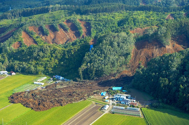 The Most Devastating Photos of the Aftermath of the Japan Earthquake ...