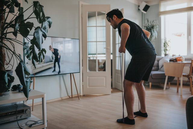 entrenamiento en casa con Pocos materiales fitness son más útiles y versátiles que unas