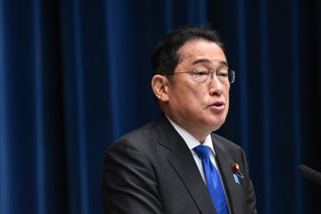 岸田文雄首相は再選をしないことをアナウンスする