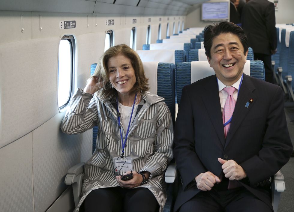 japanese prime minister shinzo abe and us ambassador to japan caroline kennedy