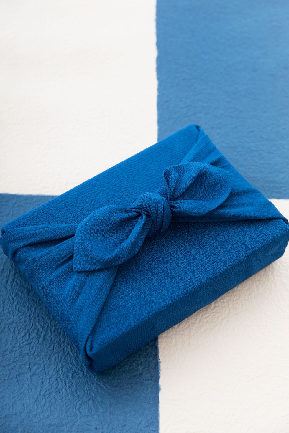 Gift Wrapping Ideas -  Furoshiki Japanese wrapping cloth