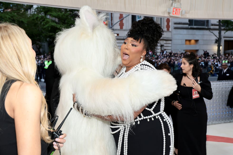 the 2023 met gala celebrating "karl lagerfeld a line of beauty" arrivals