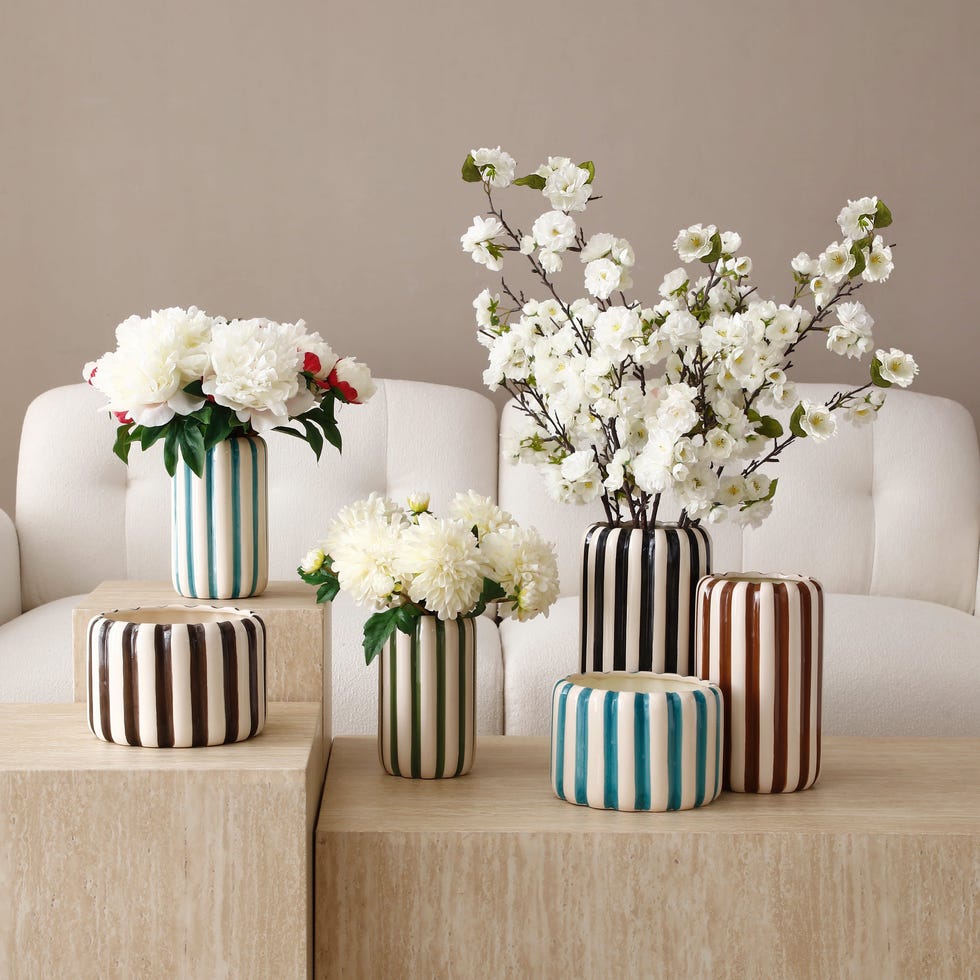 jarrón decorativo de cerámica azul y blanco h20