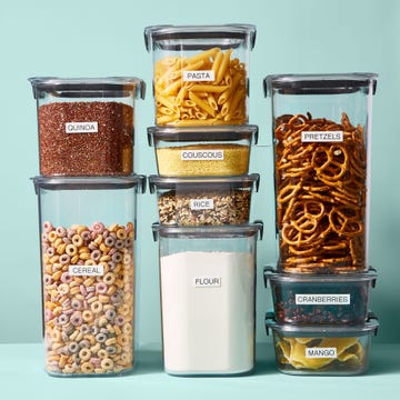 pantry food storage containers with labels