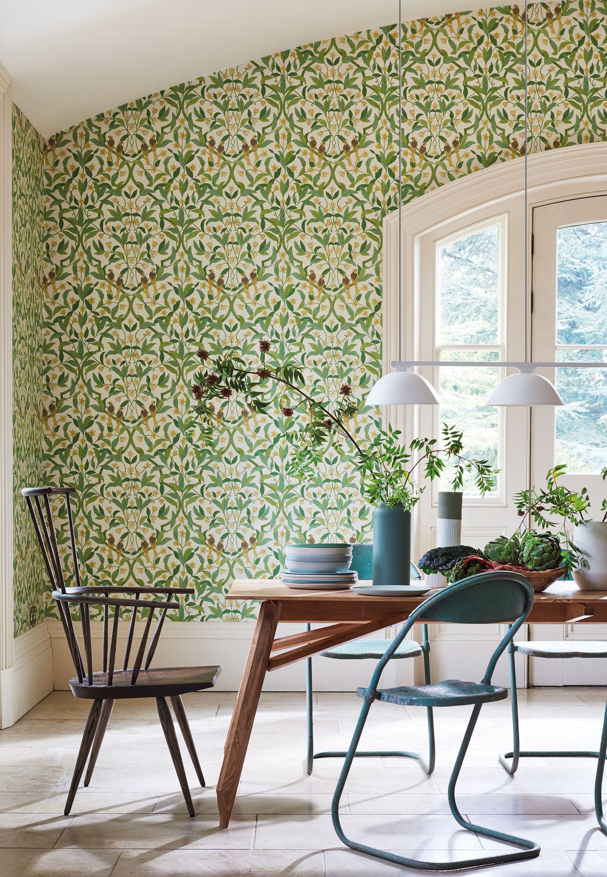 la tendencia de decorar con flores bloomcore