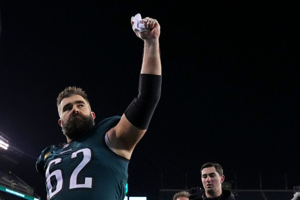 philadelphia, pa january 21 jason kelce 62 of the philadelphia eagles reacts against the new york giants during the nfc divisional playoff game at lincoln financial field on january 21, 2023 in philadelphia, pennsylvania photo by mitchell leffgetty images