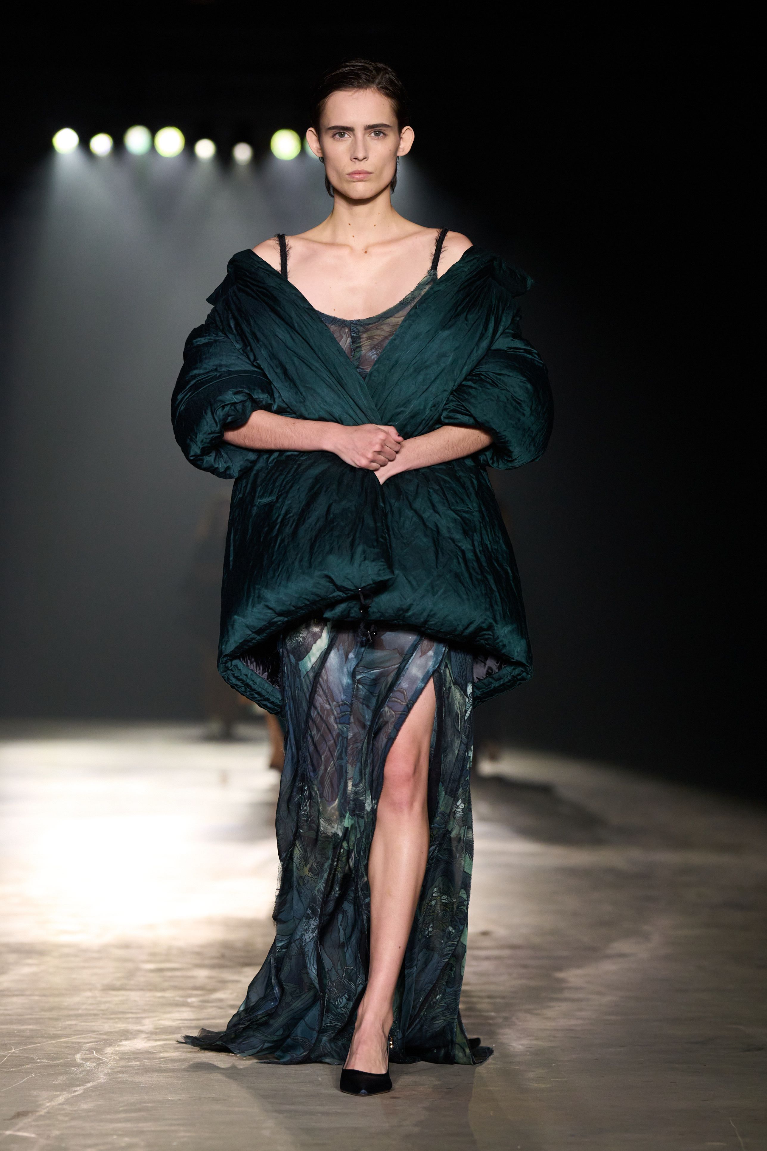 ジェイソン ウー（JASON WU）2024-25秋冬コレクション