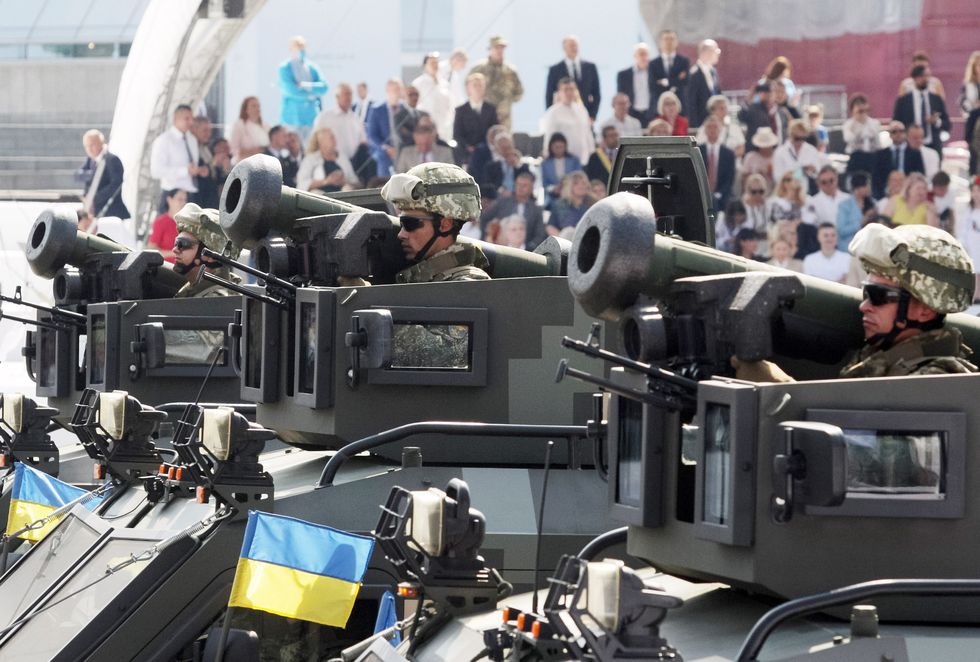 kiev, ukraine 20210824 ukrainian servicemen are seen holding javelin anti tank missiles during the independence day military parade on the independence square in downtown of kiev photo by pavlo goncharsopa imageslightrocket via getty images
