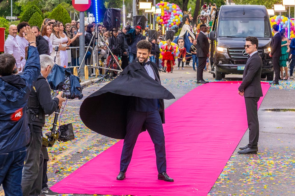 imagenes del desfile de la familia de la tele en su estreno