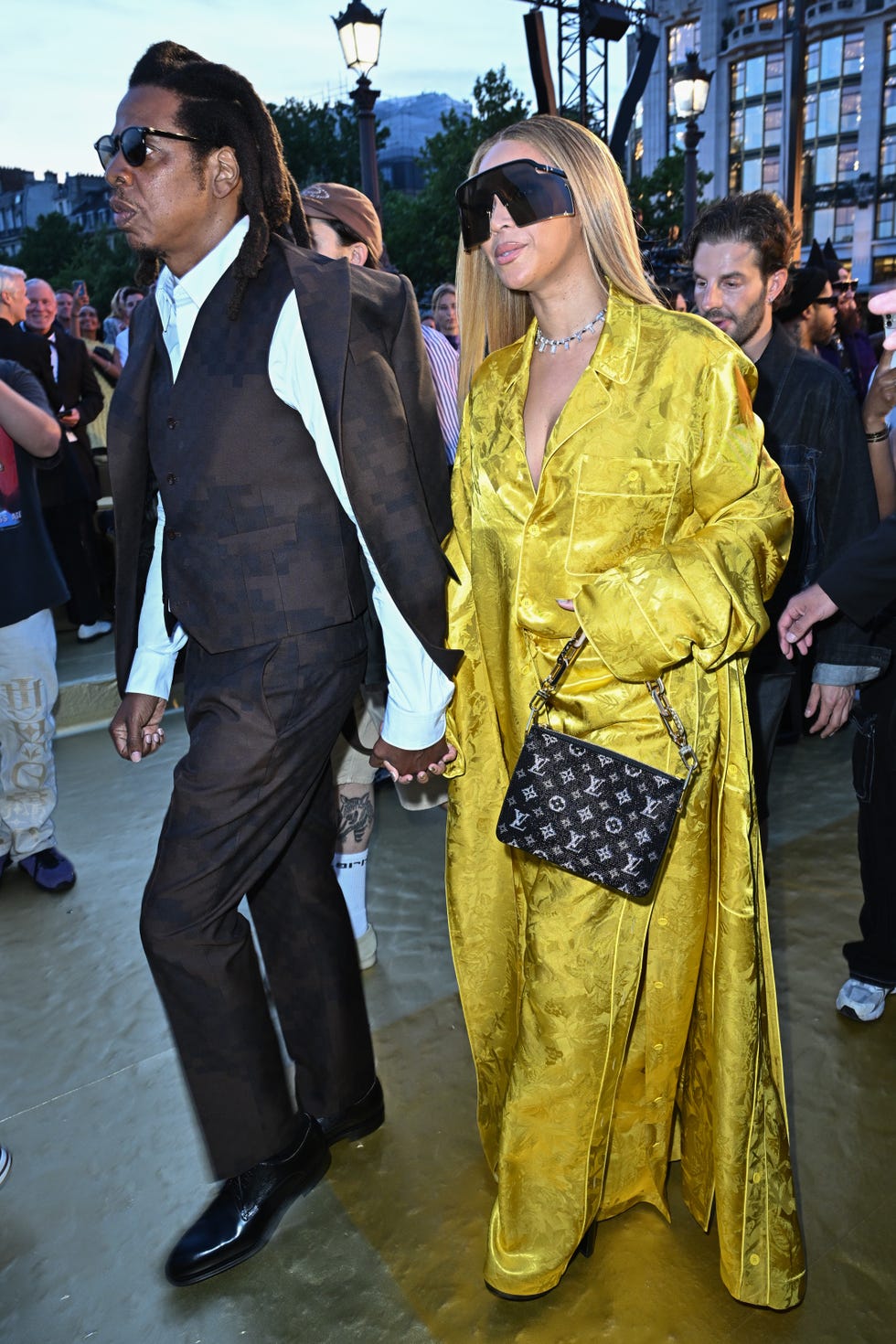 louis vuitton front row paris fashion week menswear springsummer 2024