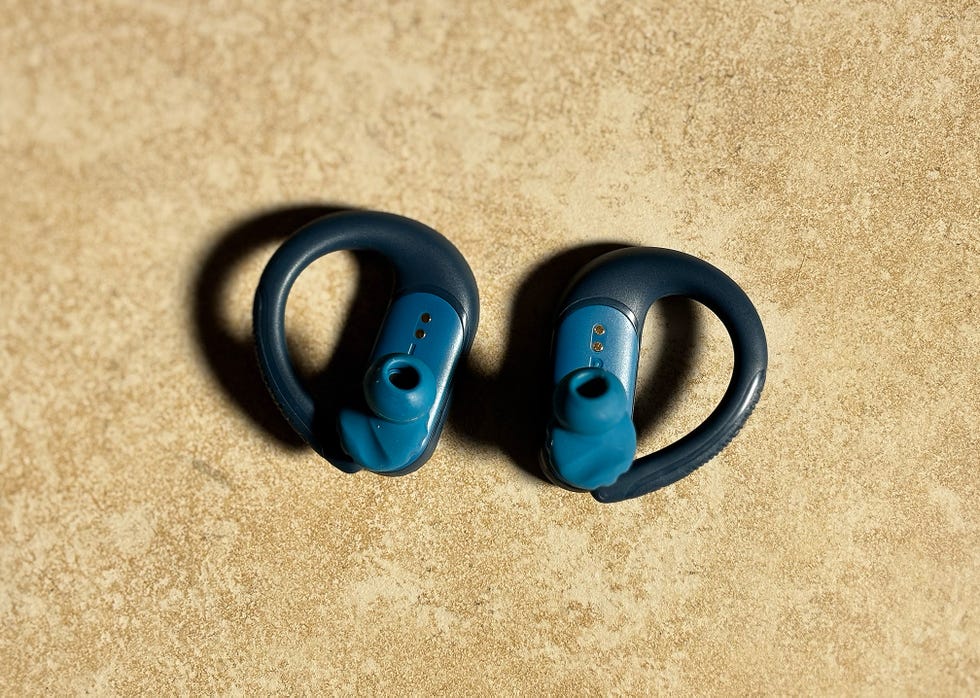 wireless earphones designed for active use