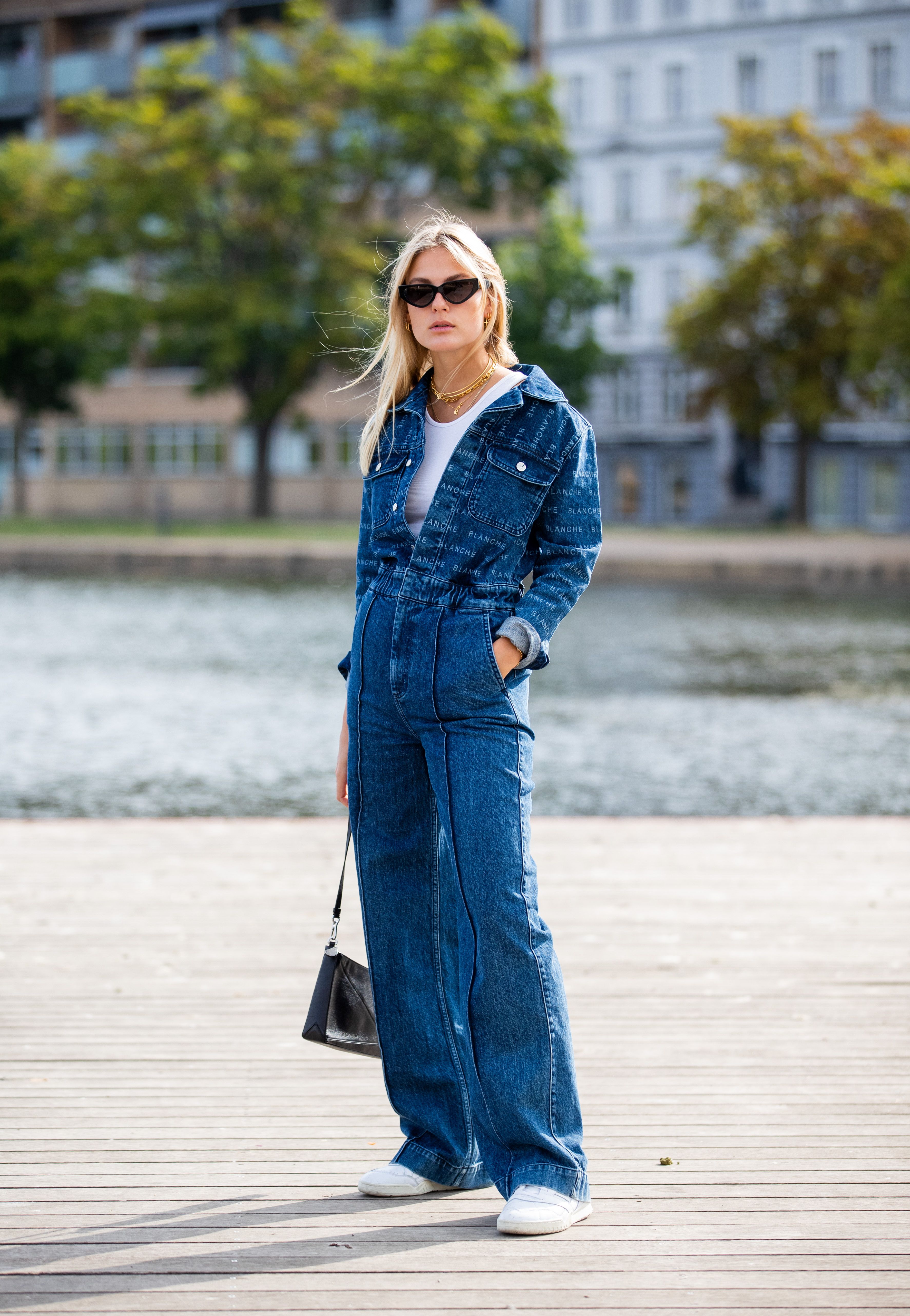 Jeans larghi Autunno Inverno 2019 2020: look street style da