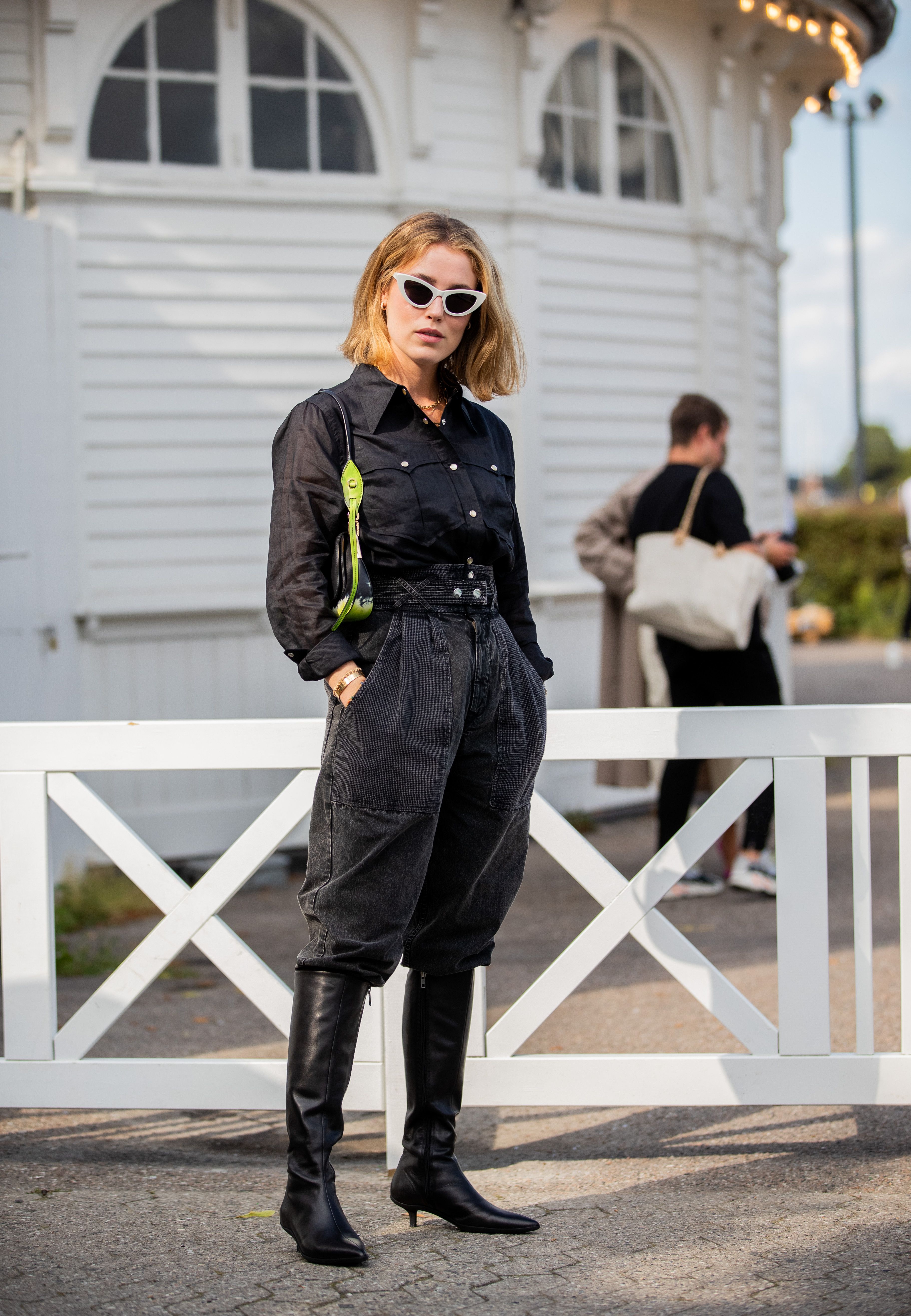 Jeans larghi Autunno Inverno 2019 2020: look street style da