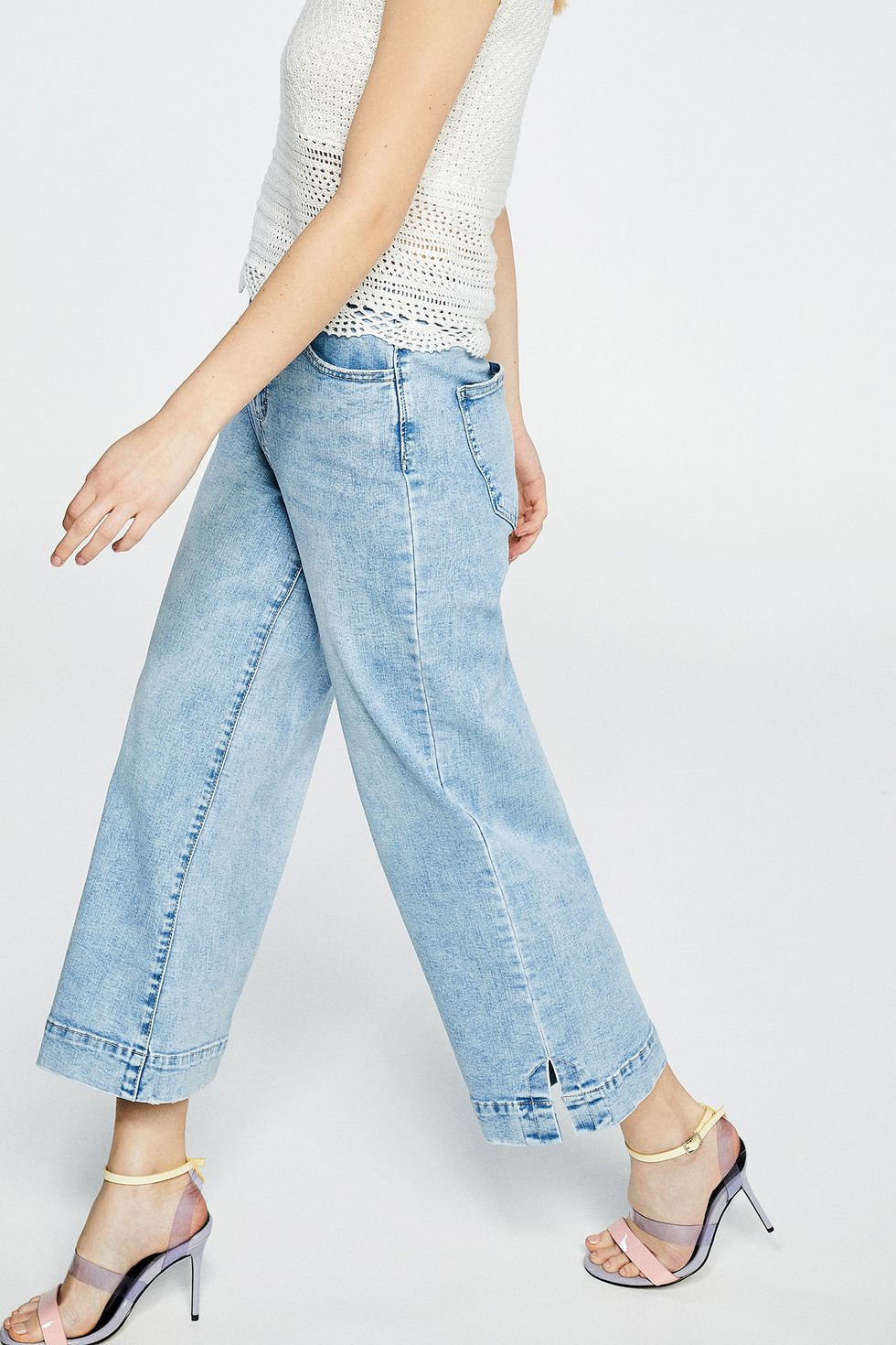 Estos de Sfera son perfectos para cualquier silueta y cualquier del día - Sfera tiene los jeans ideales para cualquier mujer