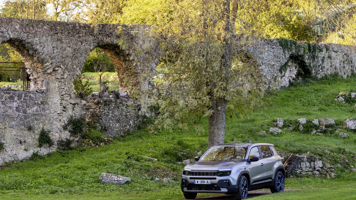 preview for Jeep Avenger: Descubre el Jeep de la aventura diaria en vídeo